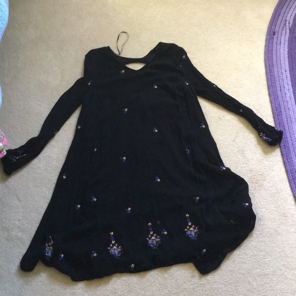 Flowy black dress